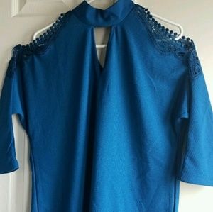 NY & CO NEW Cold-shoulder Blouse with Lace Detail